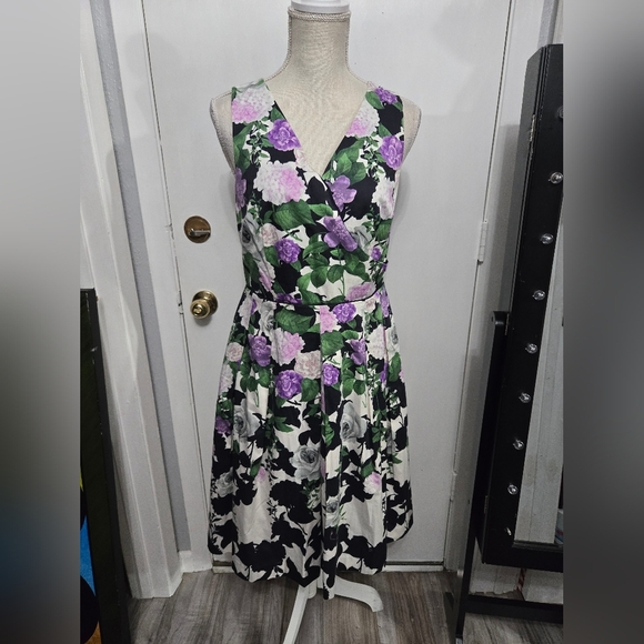 Talbots Oprah Collection Sleeveless Fit and Flare Floral Dress Size 4 - Picture 5 of 8